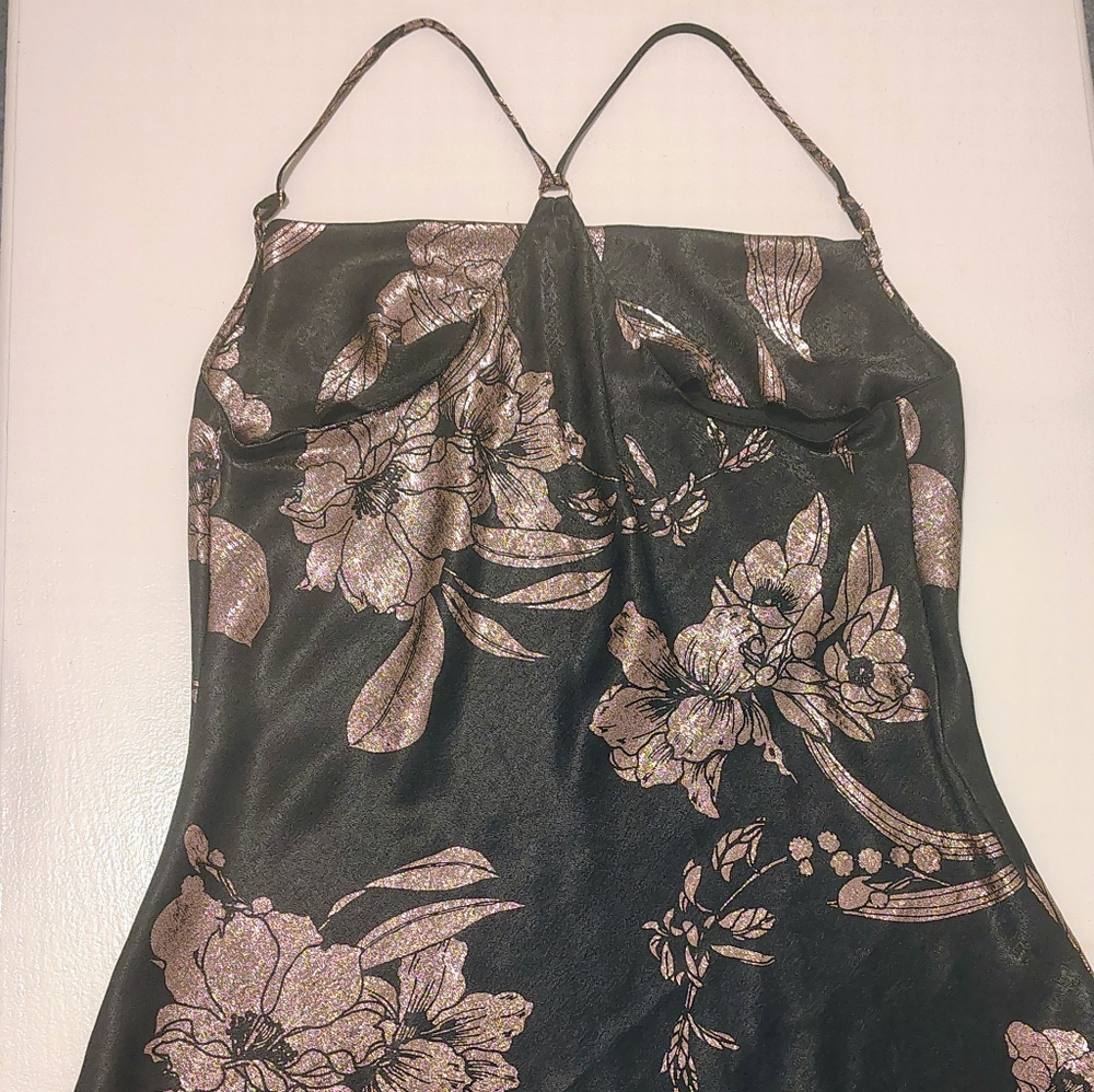 Midnight Bakery Luxurious Black and Pink Floral Chemise / Pijama Size M - Picture 3 of 16
